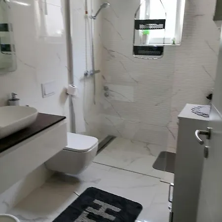 Turina Apartment *
